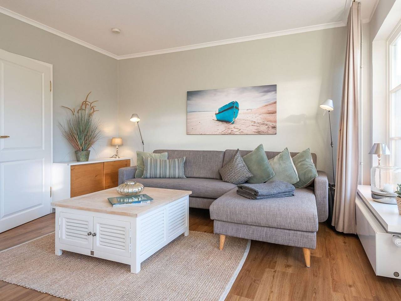 Ganze Ferienwohnung, Haus Dünenwall, App. 3 - Strandnahe, gemütliche 2-Zimmer-Ferienwohnung mit ca. 50 m² für 2 Personen in Wenningstedt, Sylt