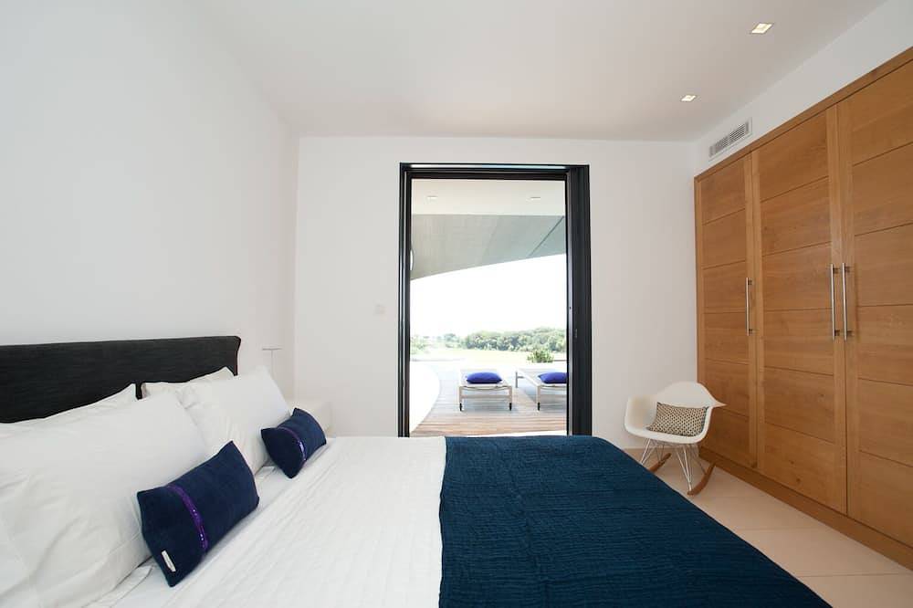 Magnífica villa con impresionantes vistas de la playa de Palombaggia Acceso privado al mar in Palombaggia, Porto Vecchio