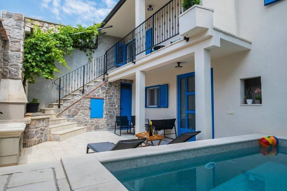 Holiday Home in the Crikvenica Hinterland – Pool, Sauna & Complete Privacy in Tribalj, Primorje-Gorski Kotar