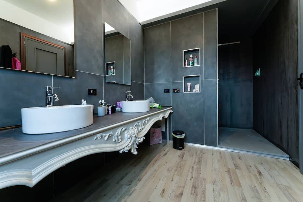 Ganze Wohnung, Camillo Rooms - Room n. 6 - close to Borgosesia between Valsesia and Valsessera in Crevacuore, Walliser Alpen