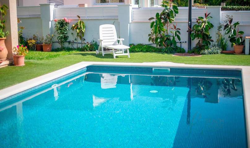 Casa rural para 12 personas, con Balcón y Terraza además de Jardín y Piscina en Vendrell - 4