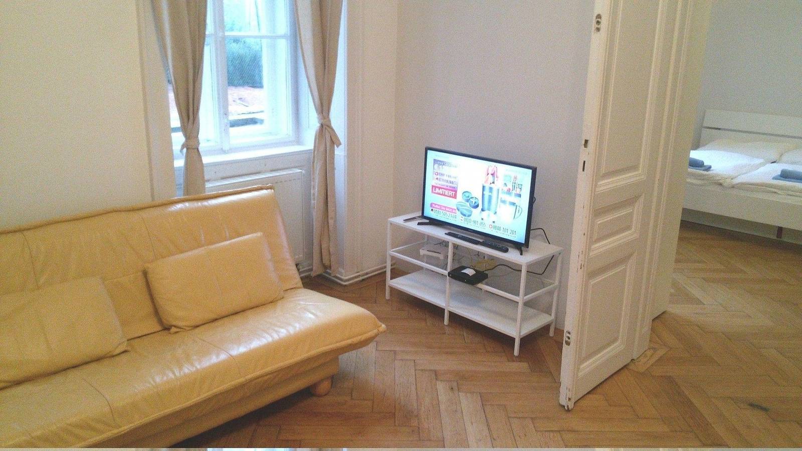 Ganze Ferienwohnung, 3 Schlafzimmer Apartment City Center A9 in Wien, Wienerwald