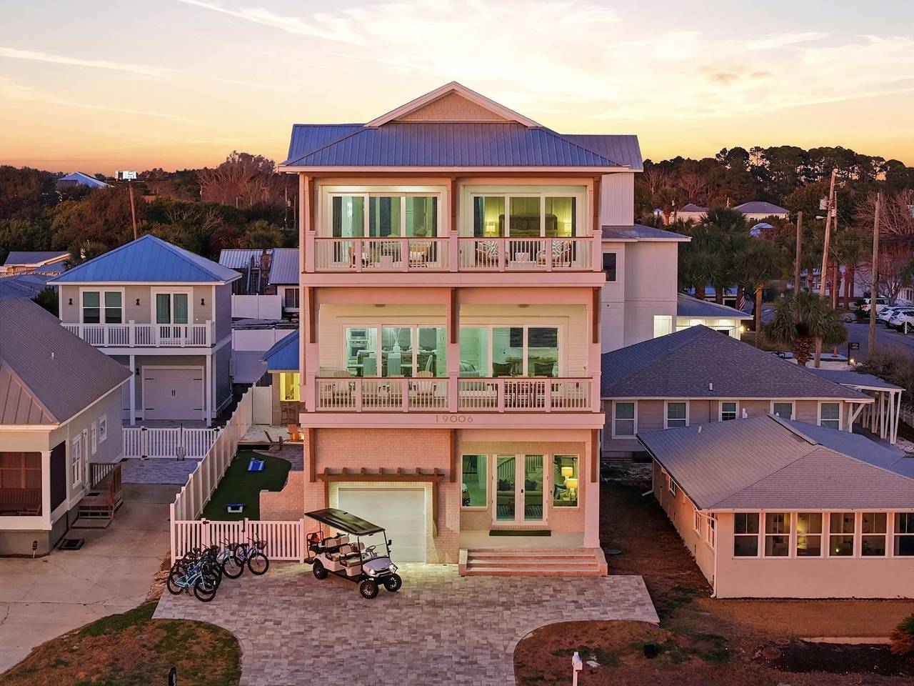 New Family Lux Laguna Haven - 6 Seater Lsv - Bikes - Beachfront in Gulf Resort Beach, Emerald Coast