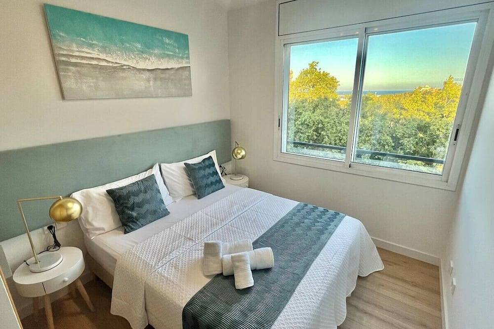 Entire apartment, Penthouse Barcelona | Beach in Sant Adrià de Besòs, Barcelonès