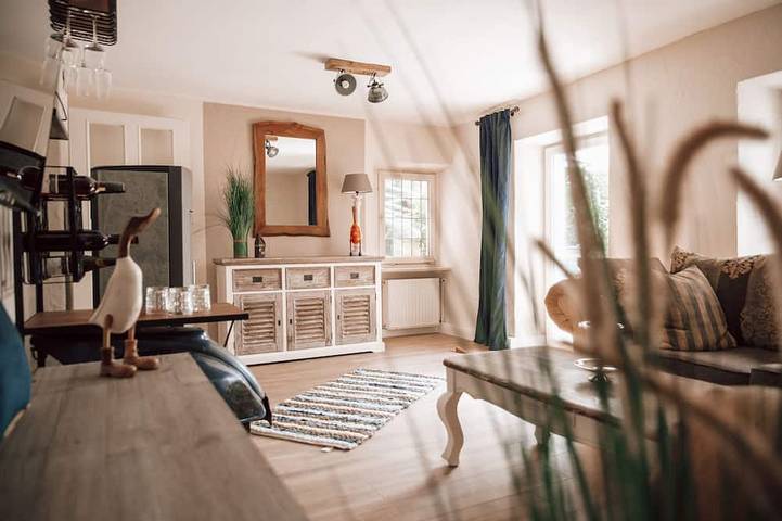 Ferienhaus für 4 Personen, mit Whirlpool und Terrasse