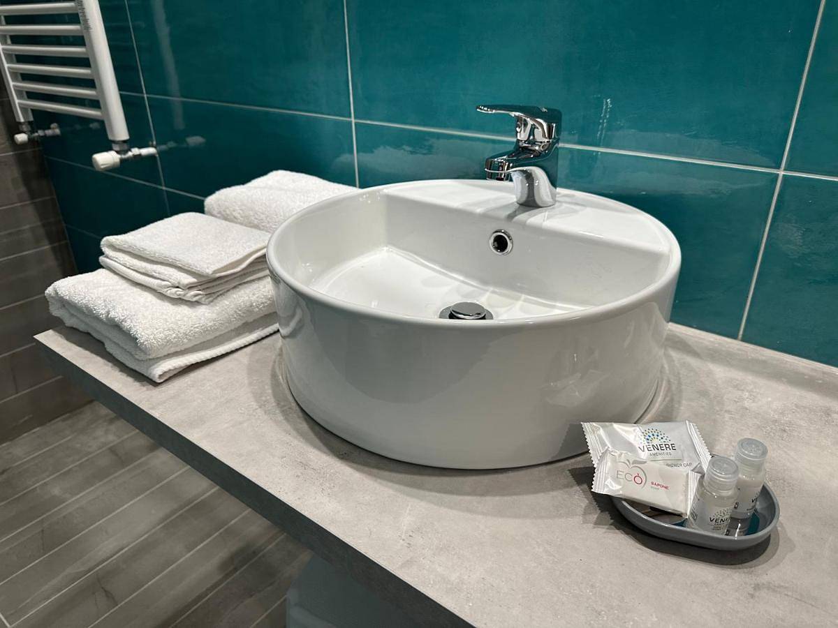 Double Room with Private Bathroom in Formia, Province de Latina