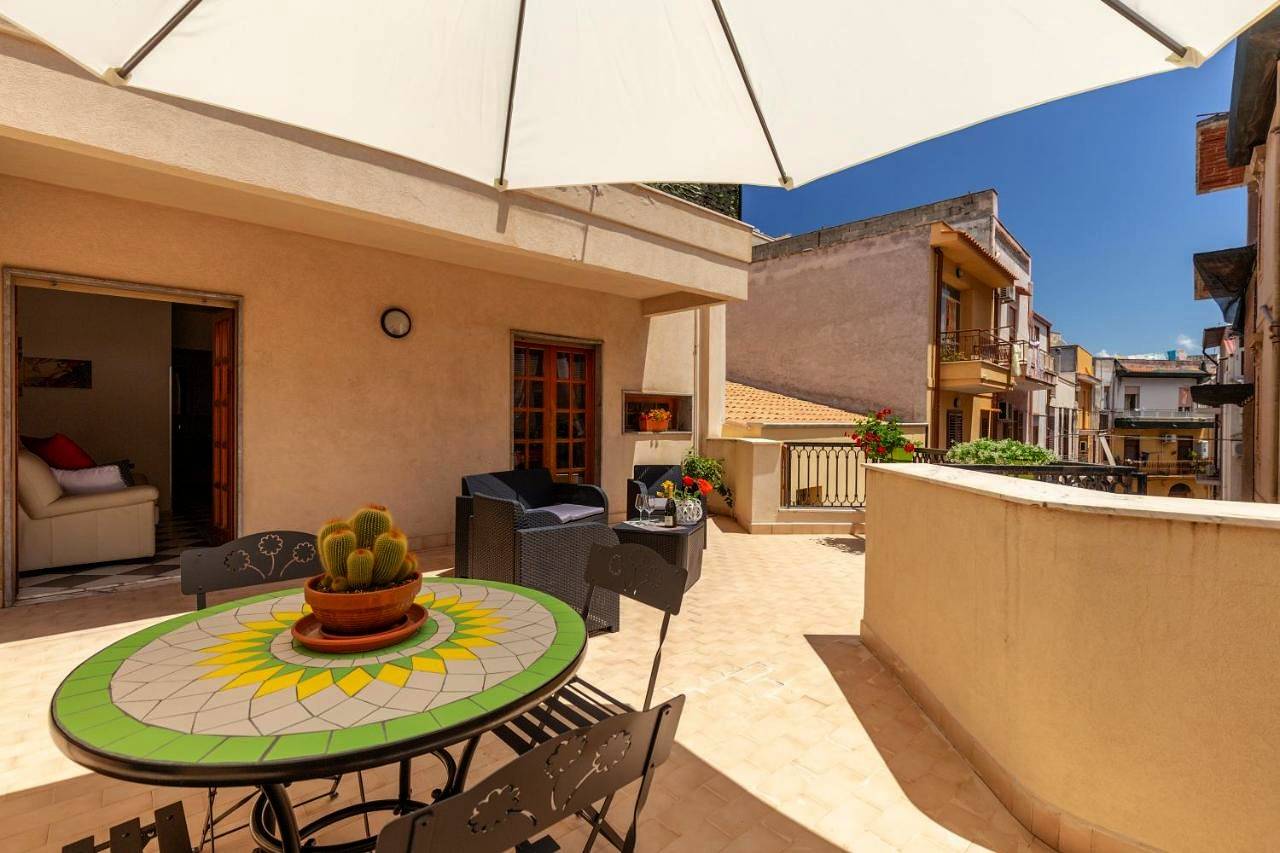 Appartamento intero, Apartment with Terrace in Casteldaccia, Provincia di Palermo