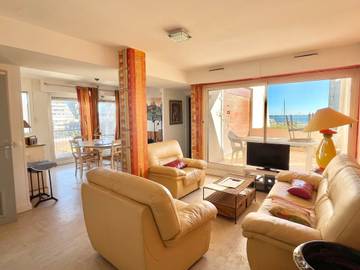 Gîte pour 4 personnes, avec terrasse dans Office De Tourisme La Grande Motte