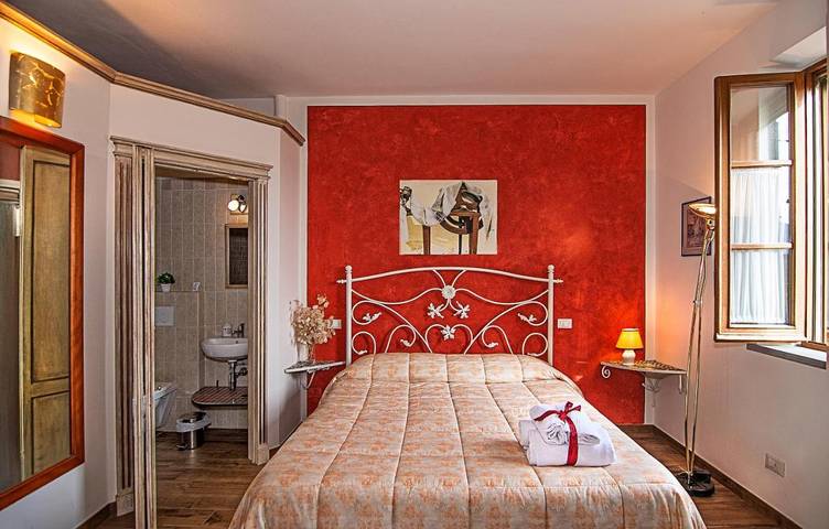 Chambre d’hôte pour 2 personnes, avec jardin et vue à Lucca