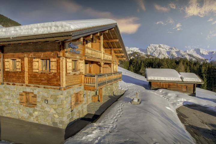 Gîte pour 8 personnes, avec Balcon et Jacuzzi ainsi que Terrasse et Jardin à Manigod - 3