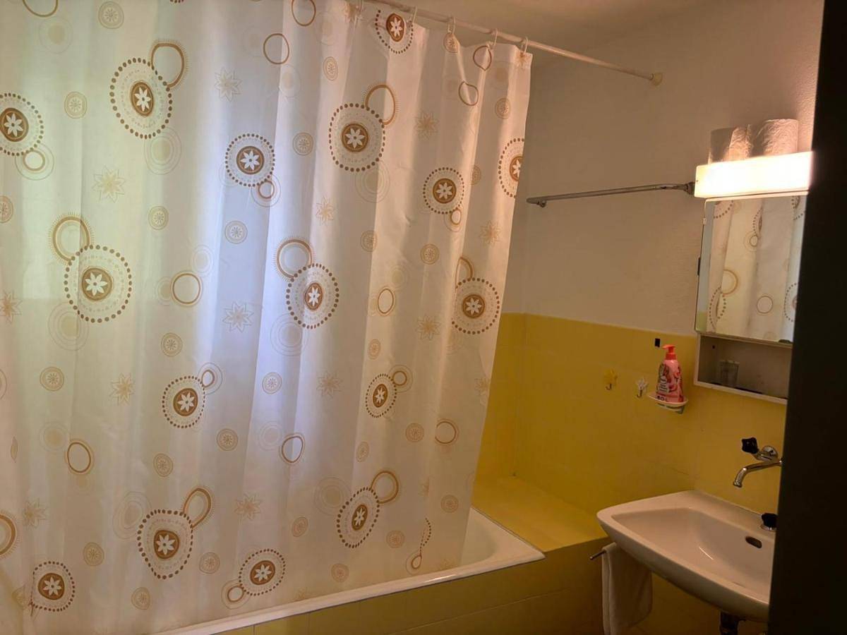 Apartamento inteiro, 2Bdr Apt with See View - Free Parking in Lucerna, Lago dos Quatro Cantões