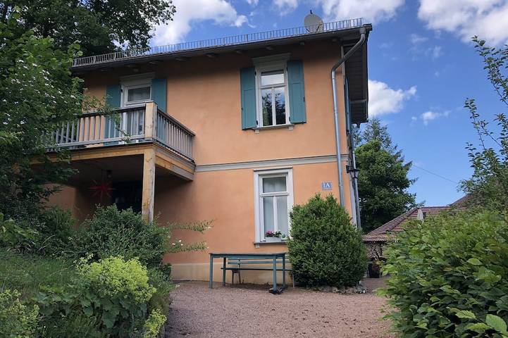 Ferienhaus für 5 Personen, mit Balkon und Garten in Wartburg