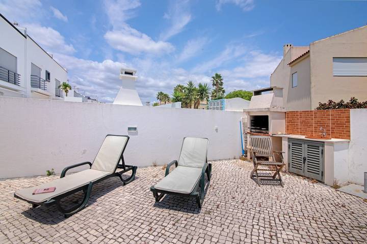 Ferienhaus 'Lota Village 32' mit Privatterrasse, Wi-Fi und Klimaanlage in Manta Rota, Vila Nova de Cacela