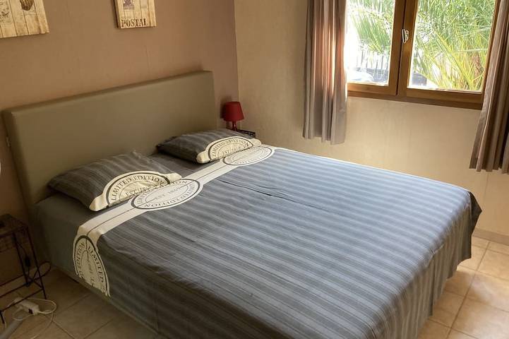 Location de vacances pour 8 personnes, avec terrasse et jardin à Saint-André - 2