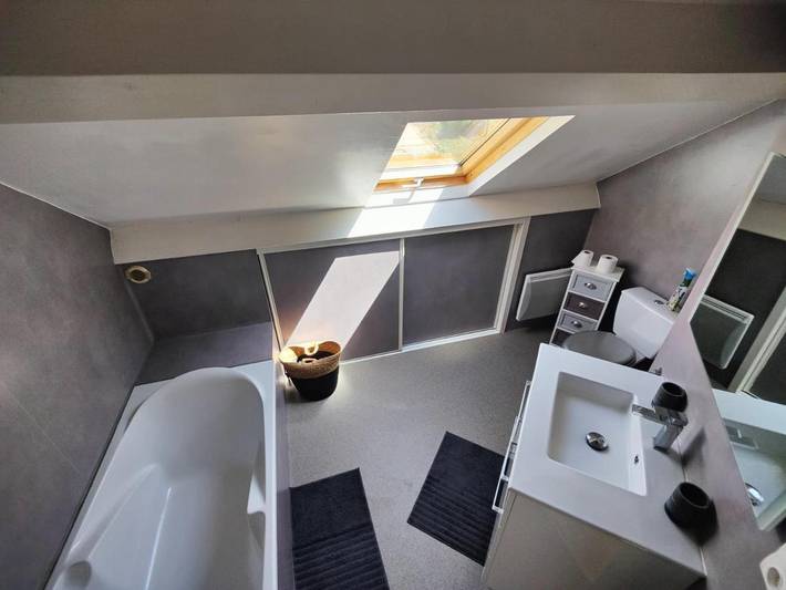 Location de vacances pour 6 personnes, avec jacuzzi et jardin à Salers (Cantal) - 2