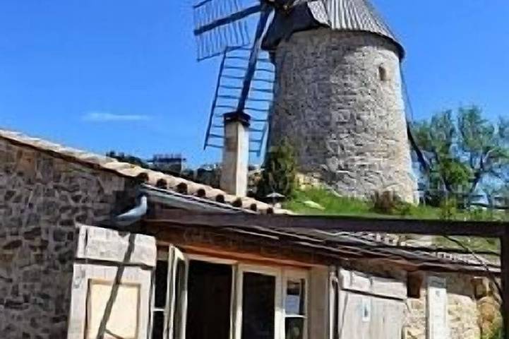 Gîte pour 4 personnes, avec terrasse et jardin dans Gorges du Verdouble - 2