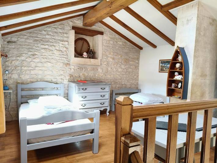 Location de vacances pour 4 personnes, avec terrasse, adapté aux familles à Saint-Genis-de-Saintonge - 2