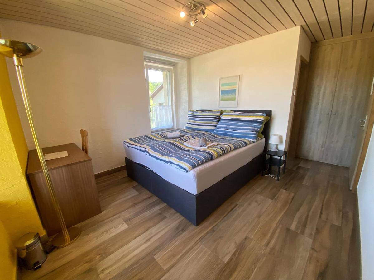 Double Room in Mont-de-Buttes, Val-de-Travers