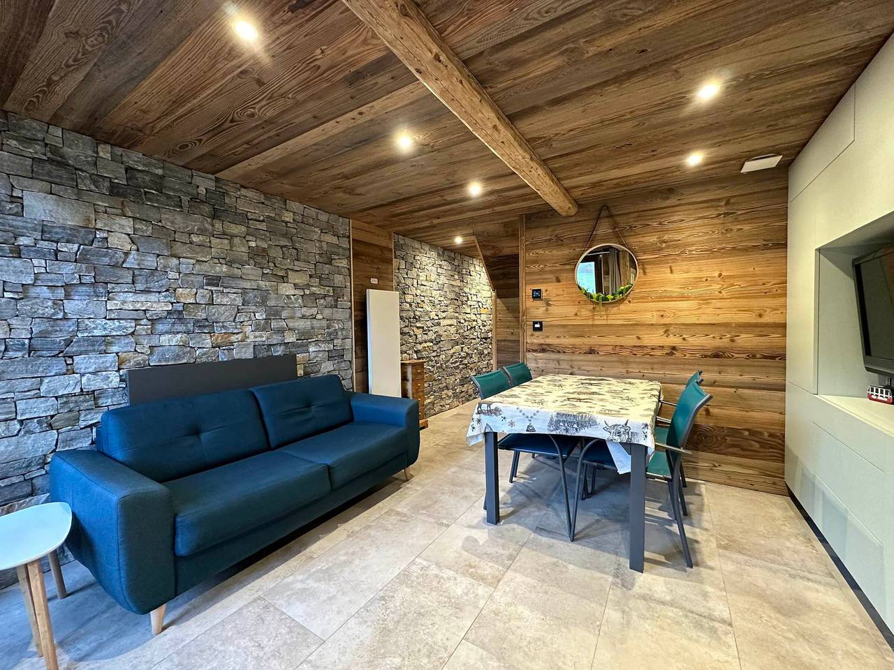 Appartement entier, Appartement duplex rénové 6p, expo sud in Station de Morillon, Grand Massif