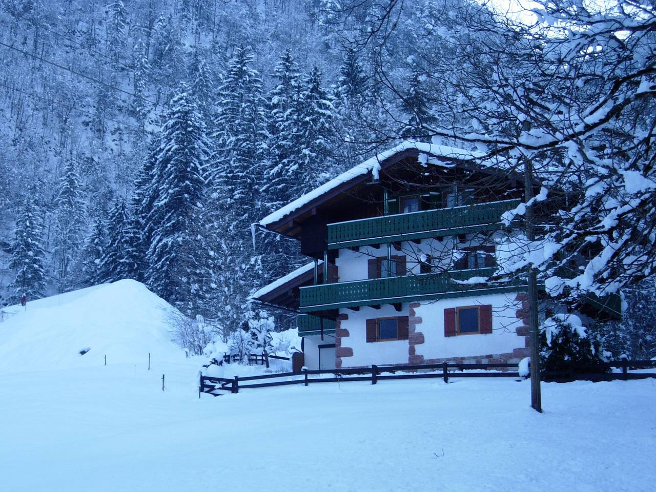 Ganze Ferienwohnung, Ferienwohnung Haus Seeblick am Königssee - Wohnung Kahlersberg mit separatem Schlafzimmer, Küche, Wohnzimmer, Bad mit Badewanne, Dusche, Wc in Schönau am Königssee, Berchtesgadener Alpen