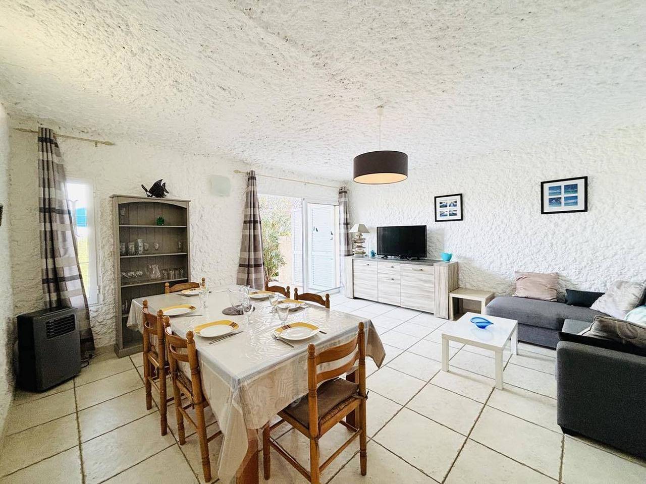 Appartement entier, Appartement 3 pièces avec terrasse et parking à 1 km de la plage, 6 couchages, Lumio in Sant Ambroggio, Lumio