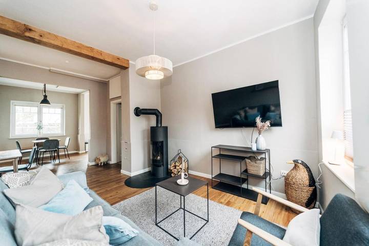 Ferienhaus für 8 Personen, mit Balkon und Terrasse sowie Garten und Ausblick