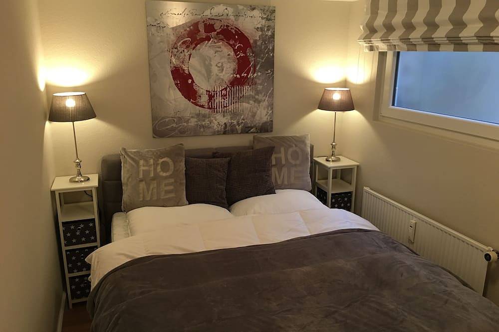 Ganze Wohnung, Komfortables Appartement \"Lister Tor 16\" mit Terrasse und Garten in List auf Syl in List (Sylt), Sylt