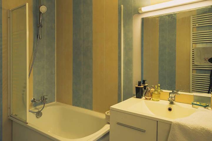 Apartamento entero, Cosy, spacious apartment in Roanne in a quiet residence. in Roanne, Región de Roanne