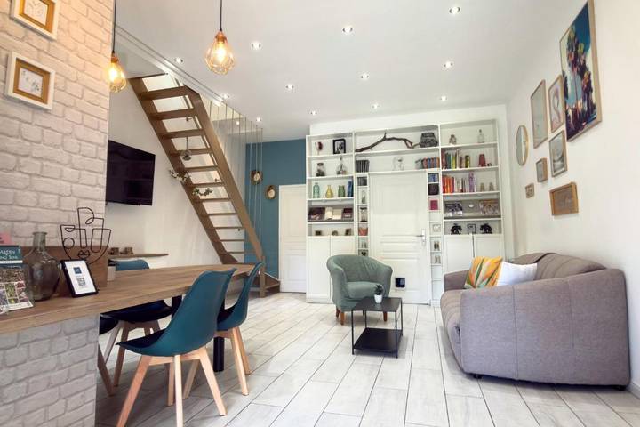 Gîte pour 6 personnes, avec jardin à Fillinges - 4