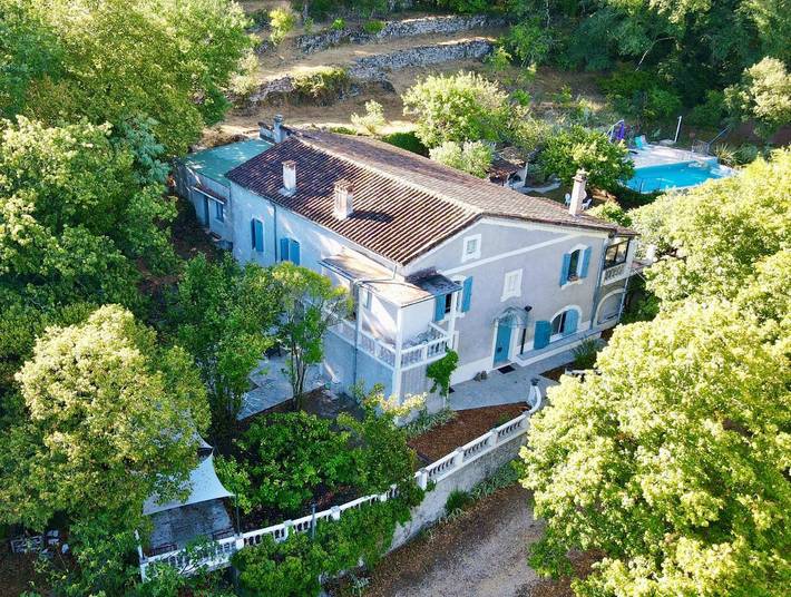 Location de vacances pour 2 personnes, avec piscine ainsi que jardin et vue, animaux acceptés à Saint-Sébastien-d'Aigrefeuille - 3
