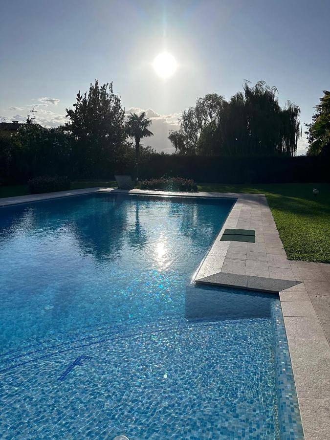 Villa für 6 Personen, mit Ausblick und Pool sowie Garten in Venetien - 4