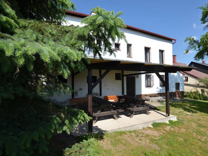 Ferienhaus für 21 Personen, mit Garten und Sauna in der Böhmische Schweiz