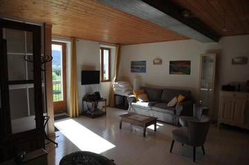 Gîte pour 6 personnes, avec vue et jardin, animaux acceptés à Seyne-les-Alpes
