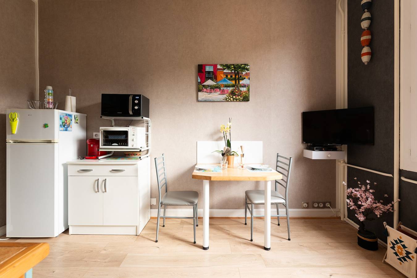 Appartement entier, Appartement « Résidence Pleine Mer » avec vue sur la mer et jardin commun in Saint-Pierre-en-Port, Région du Havre