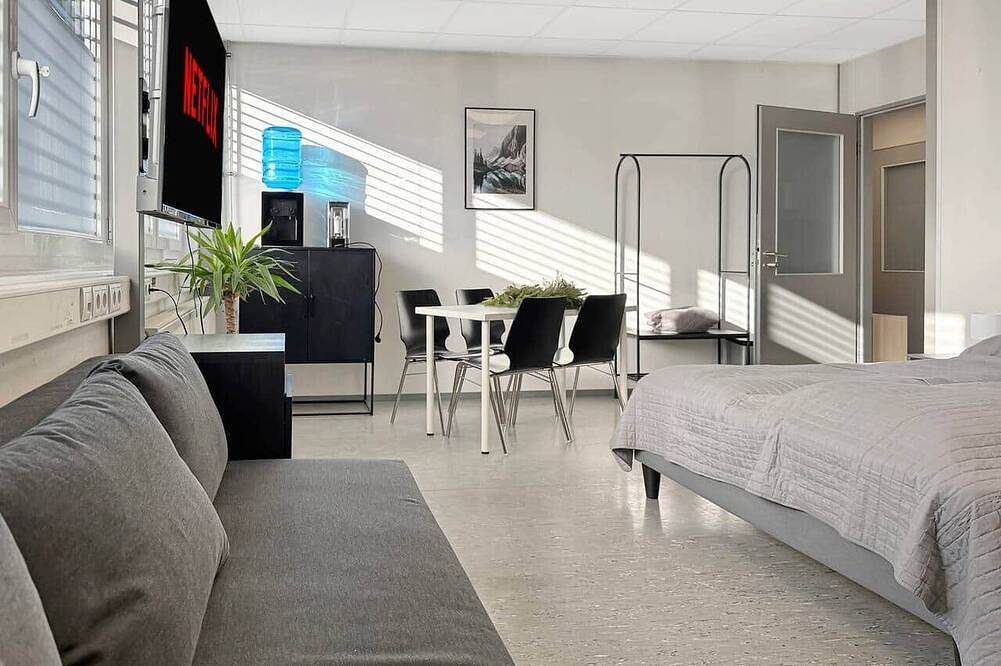 Ganze Wohnung, Flexistay Nw2 – Ruhige Einheit für Gruppen in Nürtingen, Landkreis Esslingen