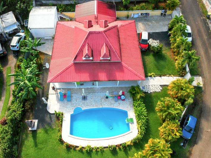 Appartement de vacances pour 4 personnes, avec piscine et terrasse