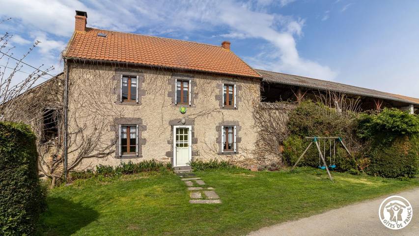 Gîte pour 9 personnes, avec Jardin et Vue