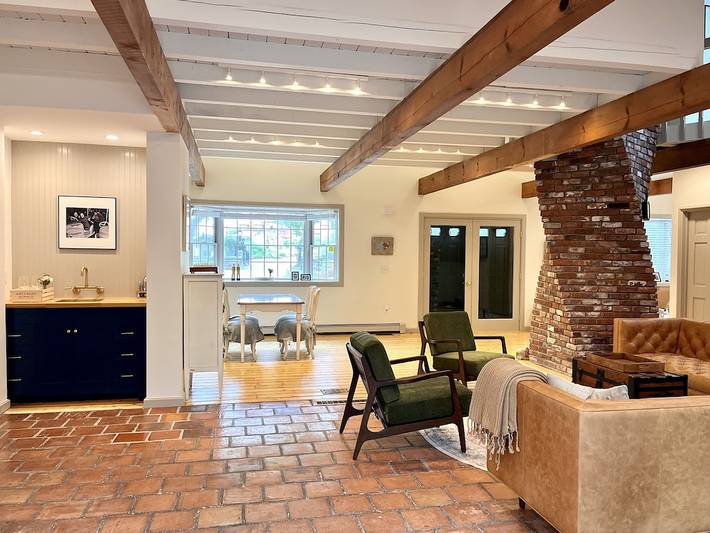 Vacation rental for 6 people, with terrace and yard, with pets in Brewster