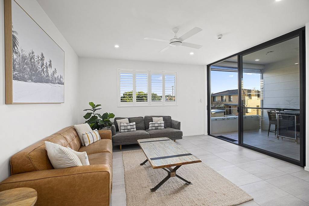 Ganze Wohnung, Rockpool 2 ... Luxus-Apartment in der Sawtell's Main Street, 100 m vom Strand entfernt! in Sawtell, New South Wales