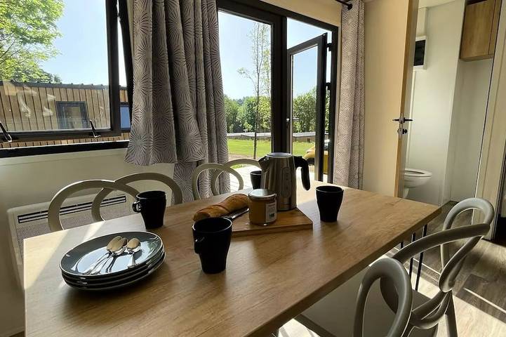 Mobil home pour 4 personnes à Saint-Martin-du-Vieux-Bellême