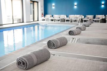 Hôtel pour 4 personnes, avec jardin et vue ainsi que sauna et piscine, animaux acceptés dans L'Épine (Marne)