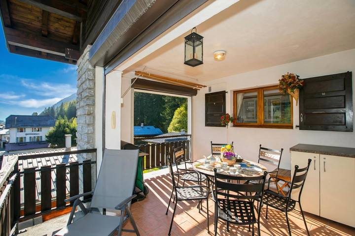 Chalet for 6 people, with balcony, child-friendly in Chamonix-Mont-Blanc