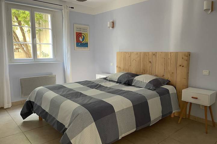 Location de vacances pour 7 personnes, avec terrasse et jardin à Villedieu - 2