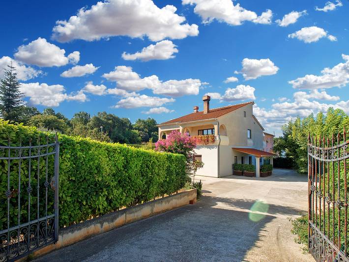 Ferienwohnung für 3 Personen, mit Terrasse in Pula