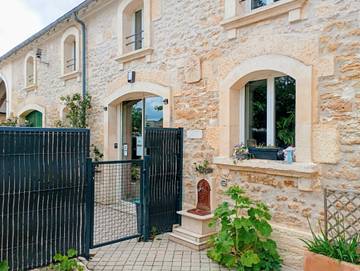 Chambre D’hôte pour 2 Personnes dans Brizambourg, Région de Saint-Jean-d'Angély, Photo 2