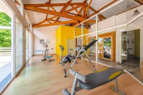 Camping pour 6 personnes, avec terrasse et piscine dans le Lot-et-Garonne - 4