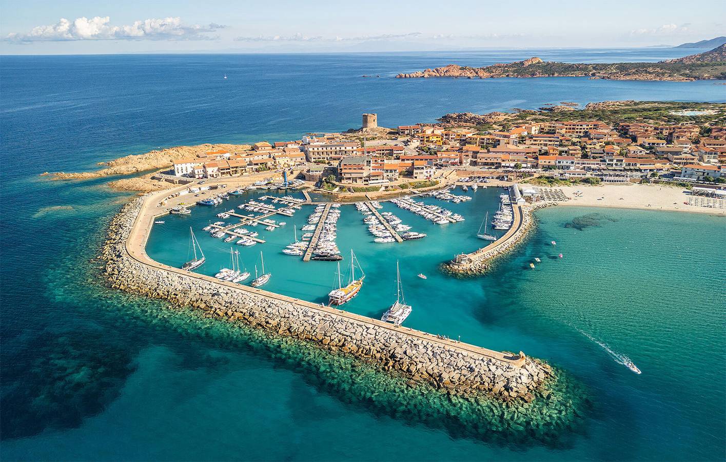 Appartamento intero, Appartamento con vista mare e piscina vicino alla spiaggia di La Marinedda in Trinità d'Agultu e Vignola (Borgo), Trinità d'Agultu e Vignola