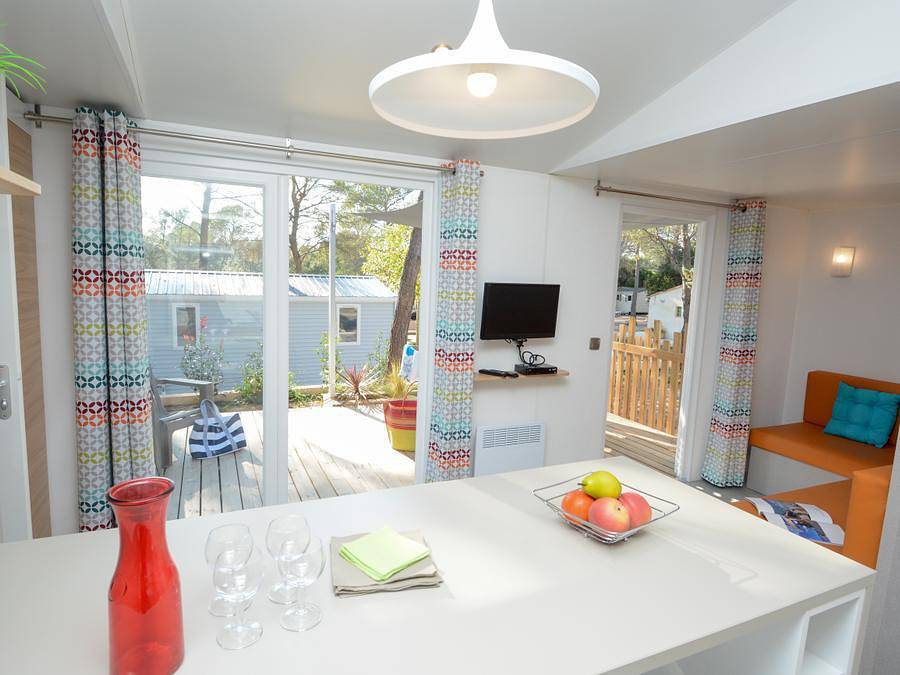 Camping La Pierre Verte - Mobilhome 4 personnes - Miami in Fréjus, Région de Draguignan