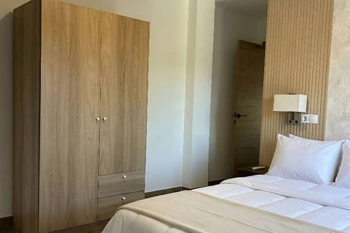 Apartamento entero, Piso cerca del metro, Madrid in Parque de las Avenidas, Madrid