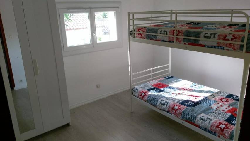 Location de vacances pour 8 personnes, avec piscine et jardin à Lézignan-Corbières - 2